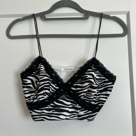 Zebra Crop Top - Picture 3 of 4